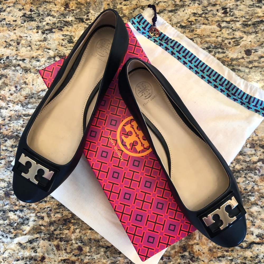 NEW Tory Burch Gigi Flats Black Size 9